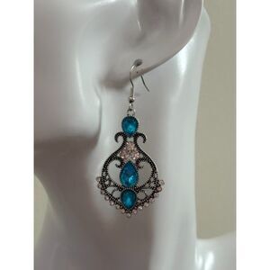 Blue Rhinetone Silver Filigree Earrings NWT